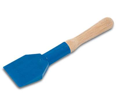 Spatula blue plastic, wooden handle